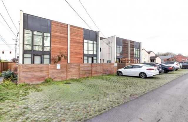 501 S Cloverdale St photos photos