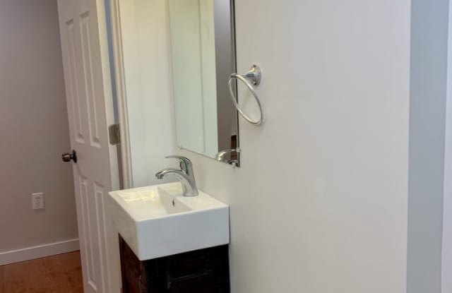 5925 Walnut St photos photos