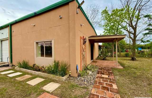 174 DUNCAN RD. Gallery 2