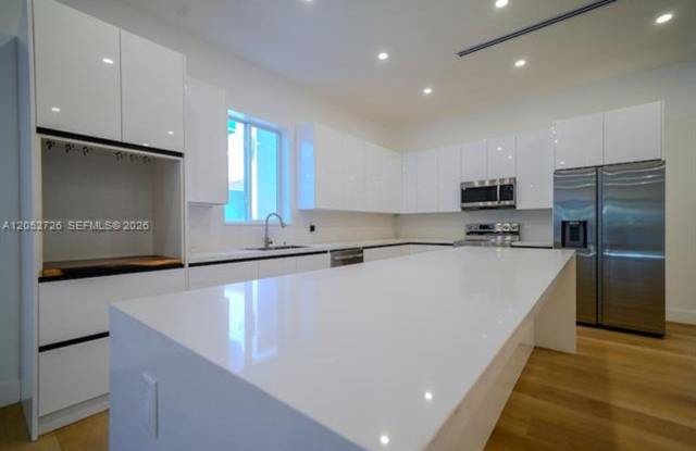 112 NW 24th Ct # 112, Miami, FL 33125 photos photos