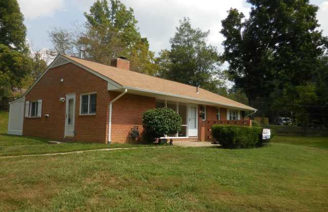 6325 HOWE PLACE Gallery 2
