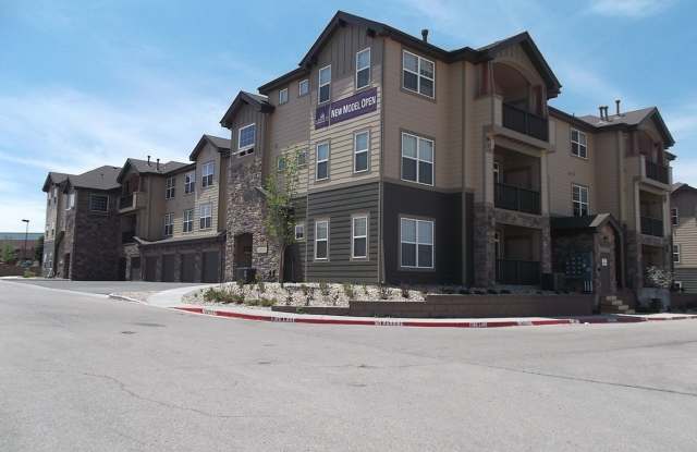 MOVE IN READY 2 Bed 2 Bath Unit with Patio photos photos
