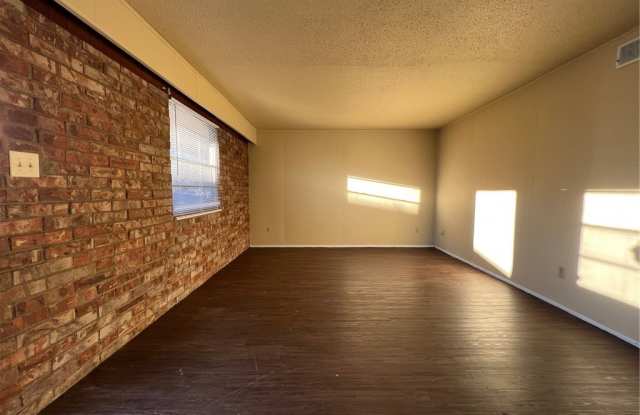 2012 Theodore Drive Gallery 3