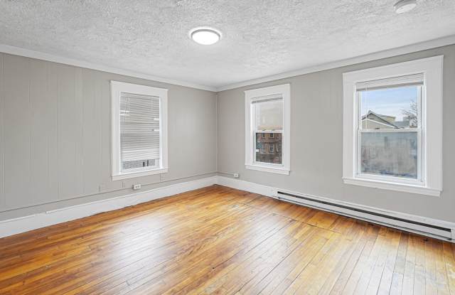 250 Pleasant Gallery 3