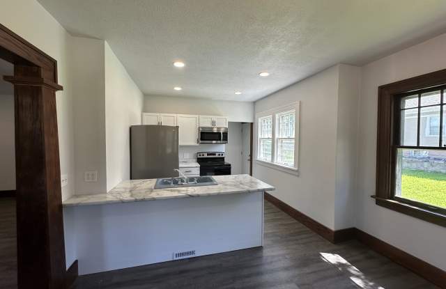 726 West 26th Street - 1 photos photos