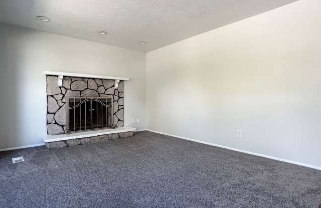 Spacious & Updated Rambler Ready for Move In! Gallery 3