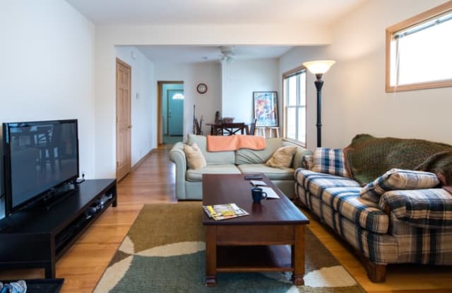 3452 Bryant Avenue South - 2 - 3452 Bryant Avenue South, Minneapolis, MN 55408 3452 Bryant Avenue South - 2 - 3452 Bryant Avenue South, Minneapolis, MN 55408