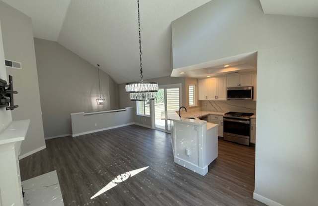 Renovated 1-Bedroom Condo with Updated Fixtures in Hercules photos photos