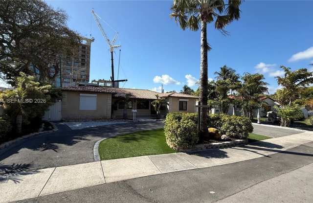 1814 Thomas St photos photos