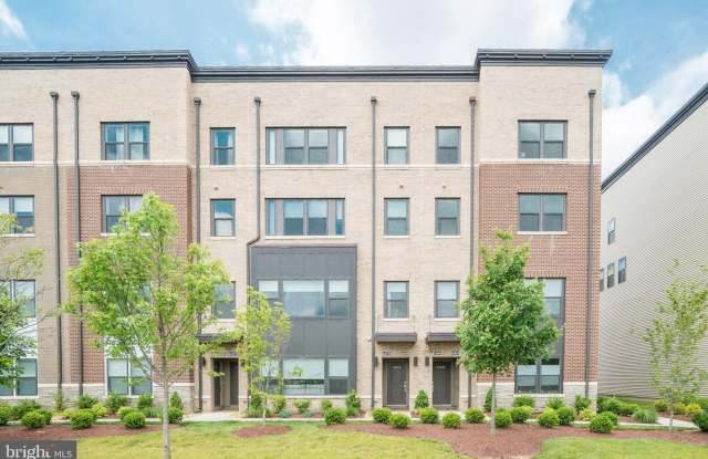 44870 TIVERTON SQUARE - 44870 Tiverton Square, Ashburn, VA 20147