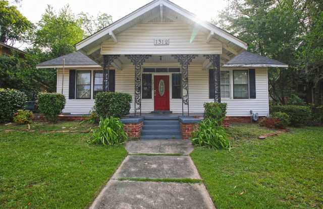 PRE-LEASE! 5-bedroom house close to USC - 1312 Maple Street, Columbia, SC 29205