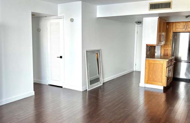 2851 Ne 163rd St - 2851 Northeast 163rd Street, North Miami, FL 33160
