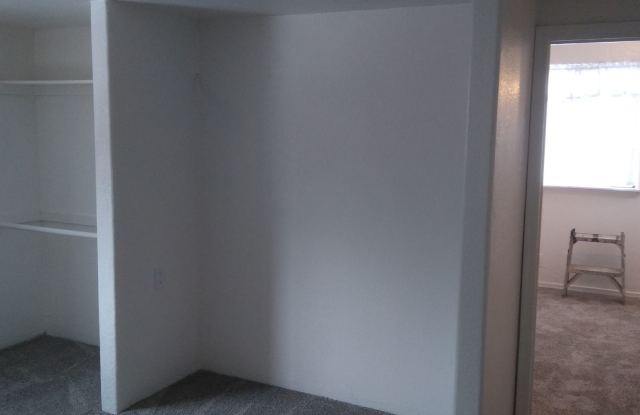 2 Bed / 2 Bath + 1 Bed / 1 Bath Casita w/kitchenette Gallery 1