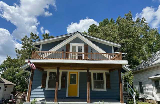 Live in the cutest house on the block! Gallery 1