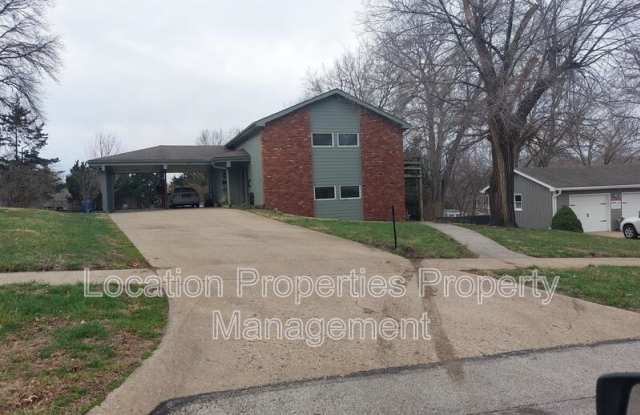 3039 West 7th Street - 1 - 3039 West 7th Street, Lawrence, KS 66049