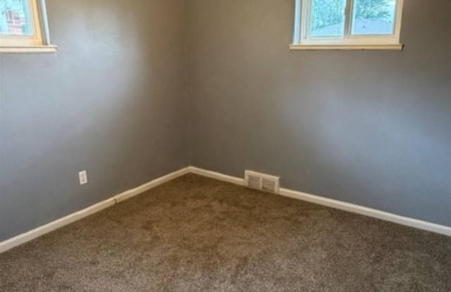 26125 Huntington Drive Gallery 4