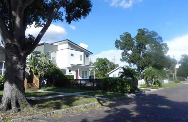 2426 2ND Avenue N Gallery 3