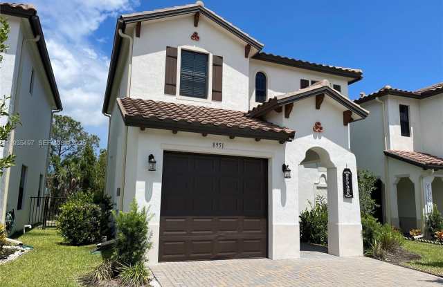 8951 Madrid Circle photos photos