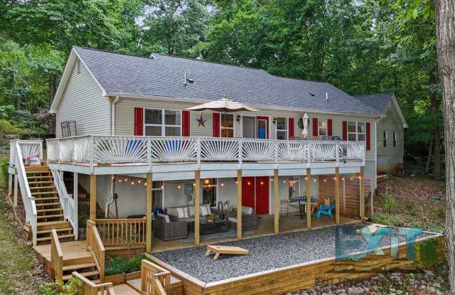 Available November 1, 2026 – March 31, 2027 | Short-Term Lake Gaston Rental photos photos