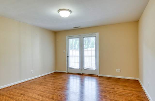Jefferson Forest Manor Gallery 3