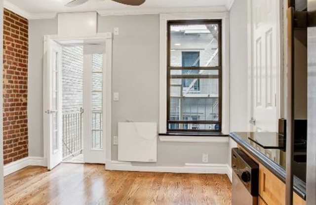 439 West 50th Street photos photos