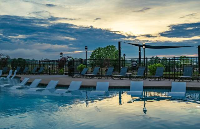 Foxridge Apartment Homes Gallery 2