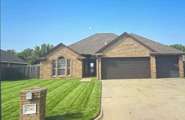 Brand new updates , spacious and a true 4 bedroom home in a gated community in Newcastle! Call us today to set up your personal tour! photos photos