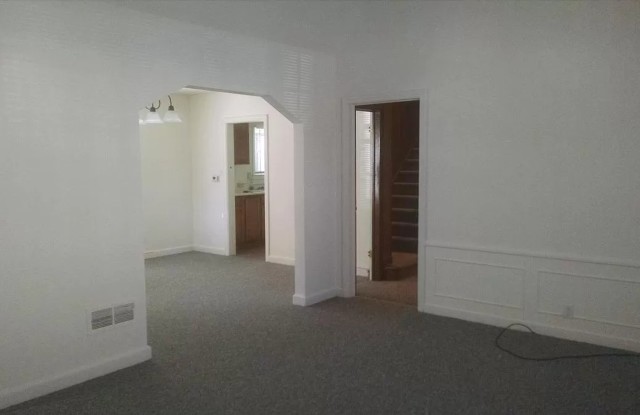Room for Everyone: 5-Bedroom House On Campus - 510 East Daniel Street, Champaign, IL 61820
