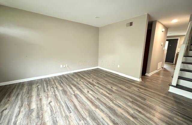 3291 Reis Avenue photos photos