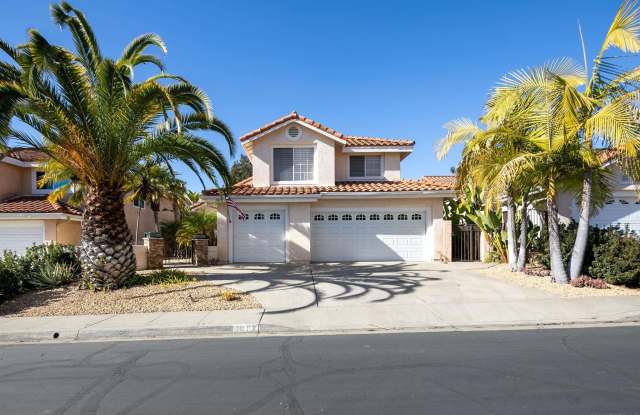 1819 Ithaca Dr - 1819 Ithaca Drive, Vista, CA 92081