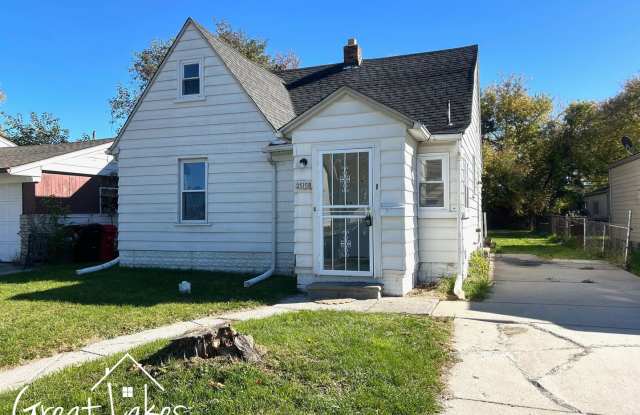Charming 2 Bedroom 1 Bathroom now available for rent Gallery 1