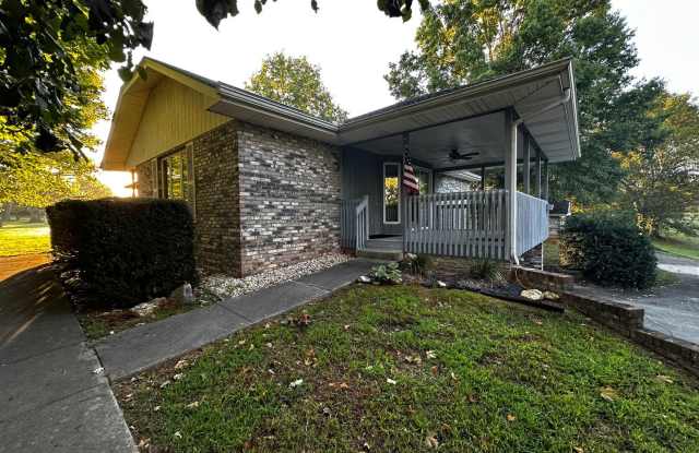 4 bedroom/ 3 bathroom home available in West Hamblen County Gallery 4