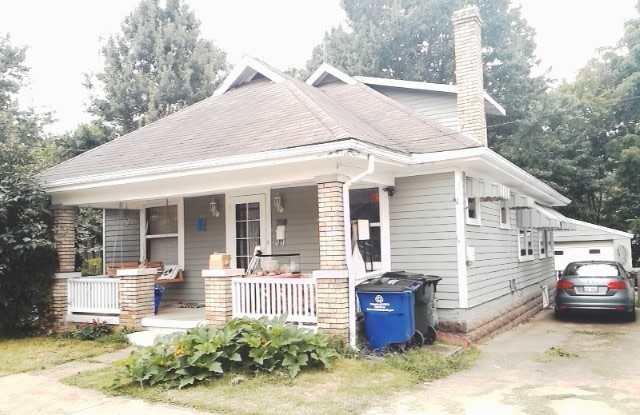 Pre-Leasing for Fall Semester 2026 - Walk to UK! photos photos