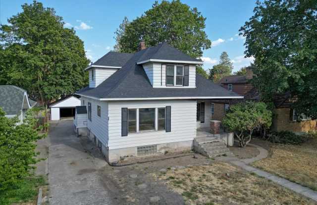 3415 S Grand Blvd - 3415 South Grand Boulevard, Spokane, WA 99203