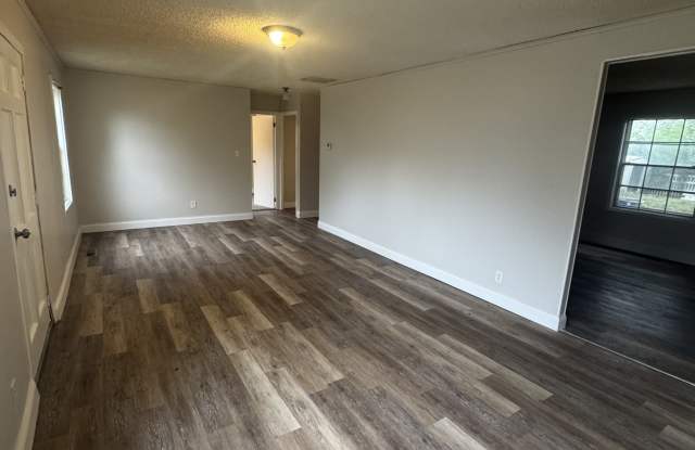 217 SE Carnahan Pl Gallery 3