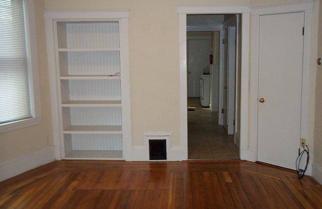 26 Pearl St. Gallery 2
