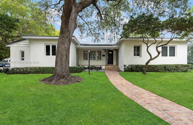 6601 Riviera Dr photos photos