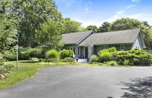 70 Jagger Lane - 70 Jagger Lane, Westhampton, NY 11977