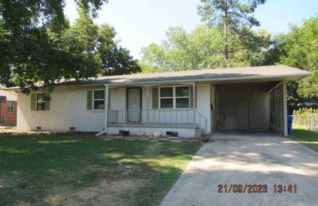 1315 Fairlane Drive Gallery 1