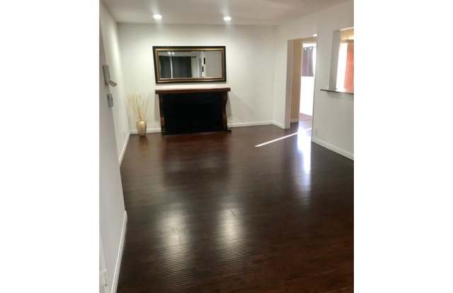 8546 Keokuk Avenue Gallery 2