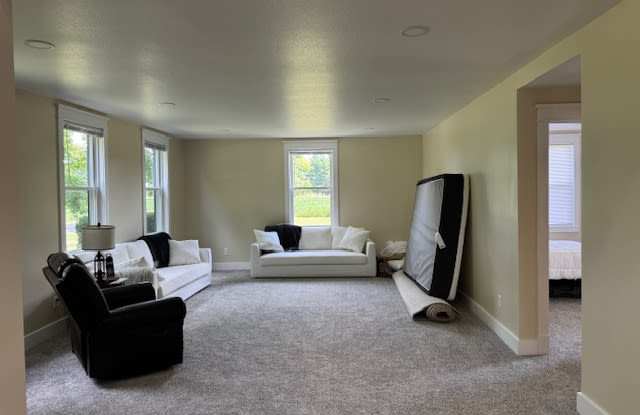 9411 Addison Road photos photos