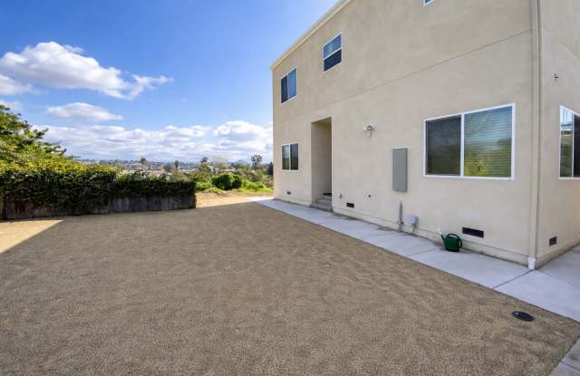 Recently Built!! 4BD/2BA, Great Views!! Gallery 1
