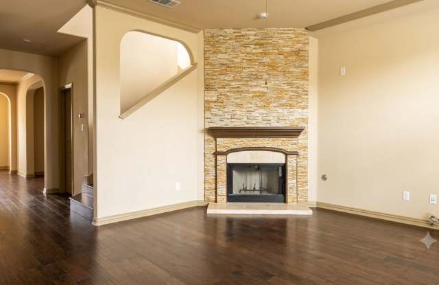 1628 Greenside Drive Gallery 3