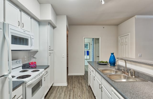 Eastland Trails Apartments Gallery 2