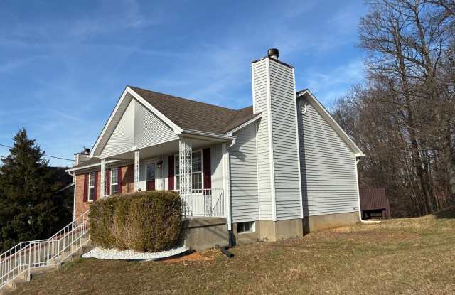 ***Pet-Friendly Property!  Pets Welcome w/Owner Approval*** Gallery 4
