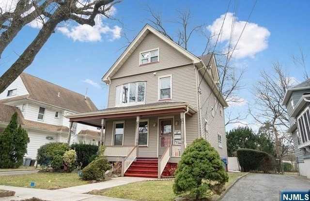 17 W Pierrepont Avenue 1 photos photos