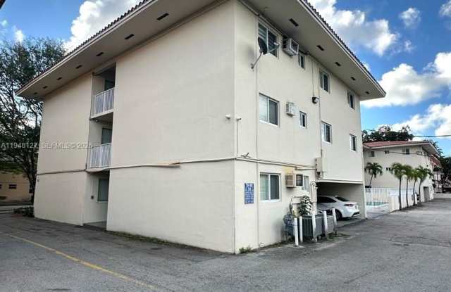 1014 Salzedo St photos photos 1014 Salzedo St photos photos