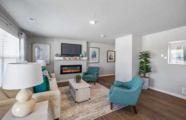 4735 170 pl Gallery 4
