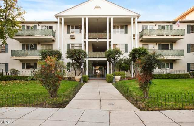 1233 N Columbus Avenue photos photos