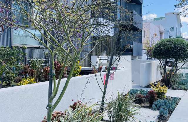 3714 Kelton Avenue Gallery 4